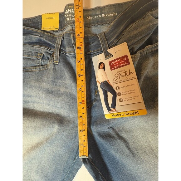 NWT Levi Strauss Women’s Simply Stretch Straight Leg Jeans Size 8 Blue Mid Rise - Picture 6 of 12